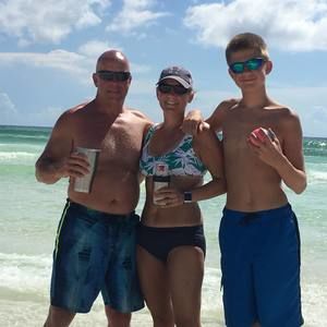 Meet your Posher, Carla